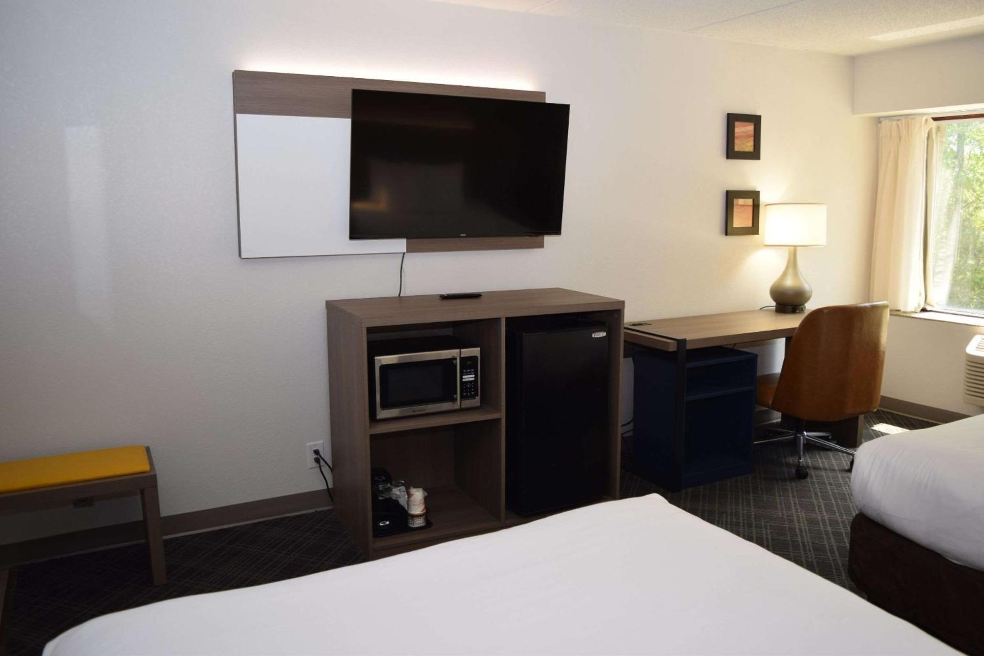 Comfort Inn & Suites Syracuse-Carrier Circle East Syracuse Buitenkant foto