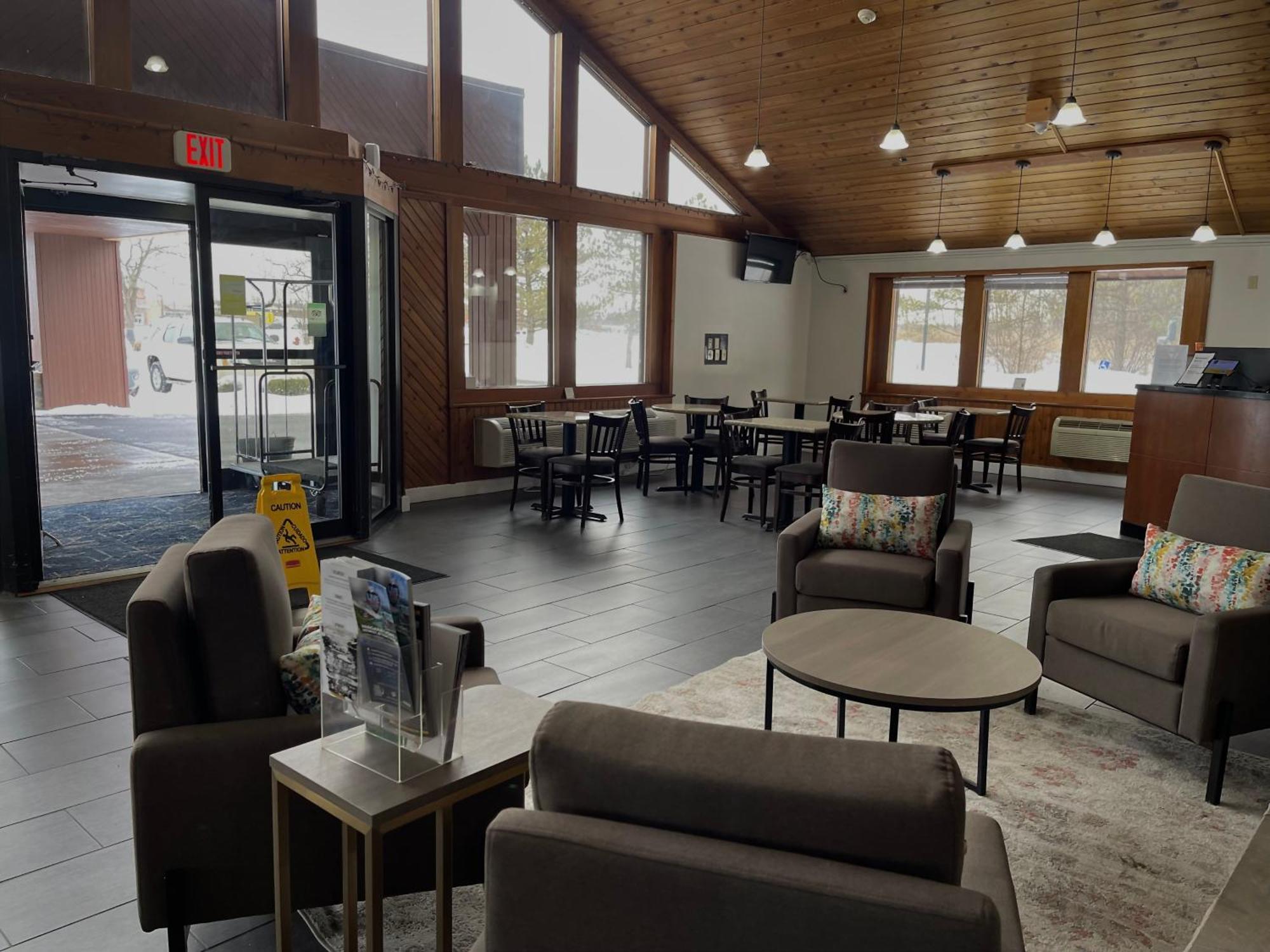 Comfort Inn & Suites Syracuse-Carrier Circle East Syracuse Buitenkant foto