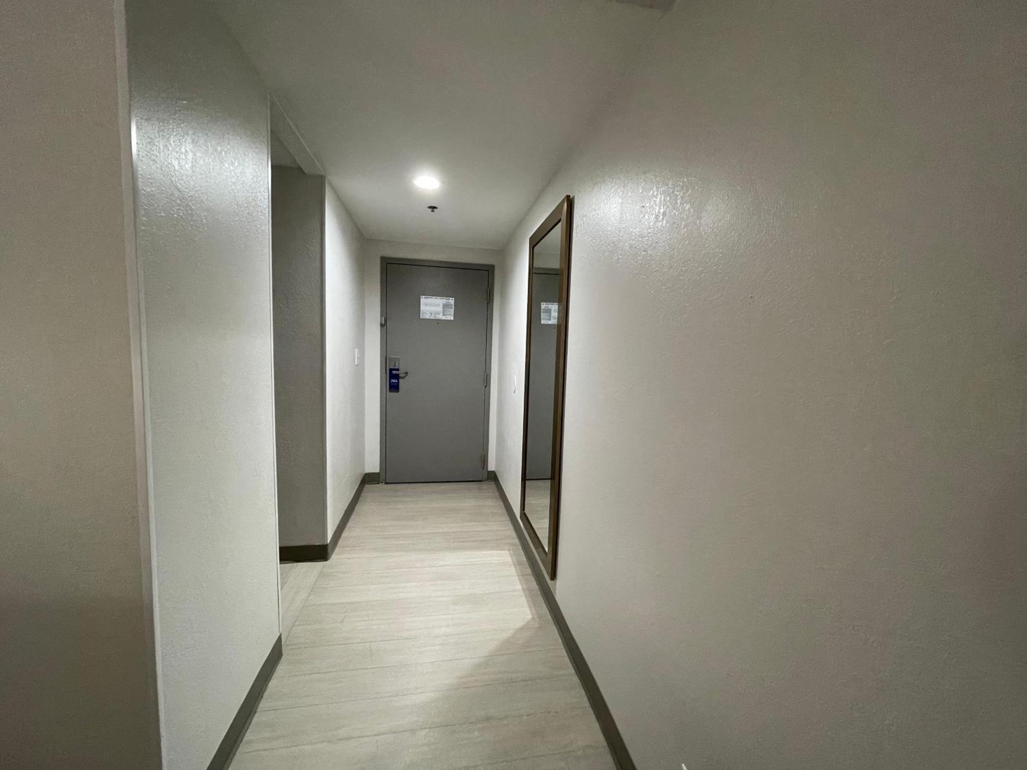 Comfort Inn & Suites Syracuse-Carrier Circle East Syracuse Buitenkant foto